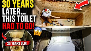 30 Years Later… This Toilet Finally Had to Go 😬🚽! (Toilet Replacement)