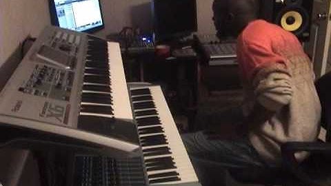 St. Franks with 2 more beats from scratch on MotifXS