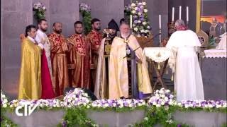 Armenia, divina liturgia a Etchmiadzin 26.06.2016