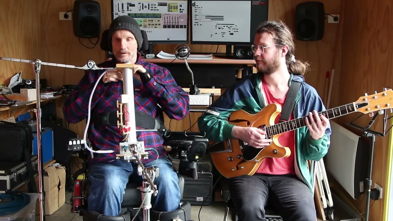 Andrew McMillan Pekapeka tou roa