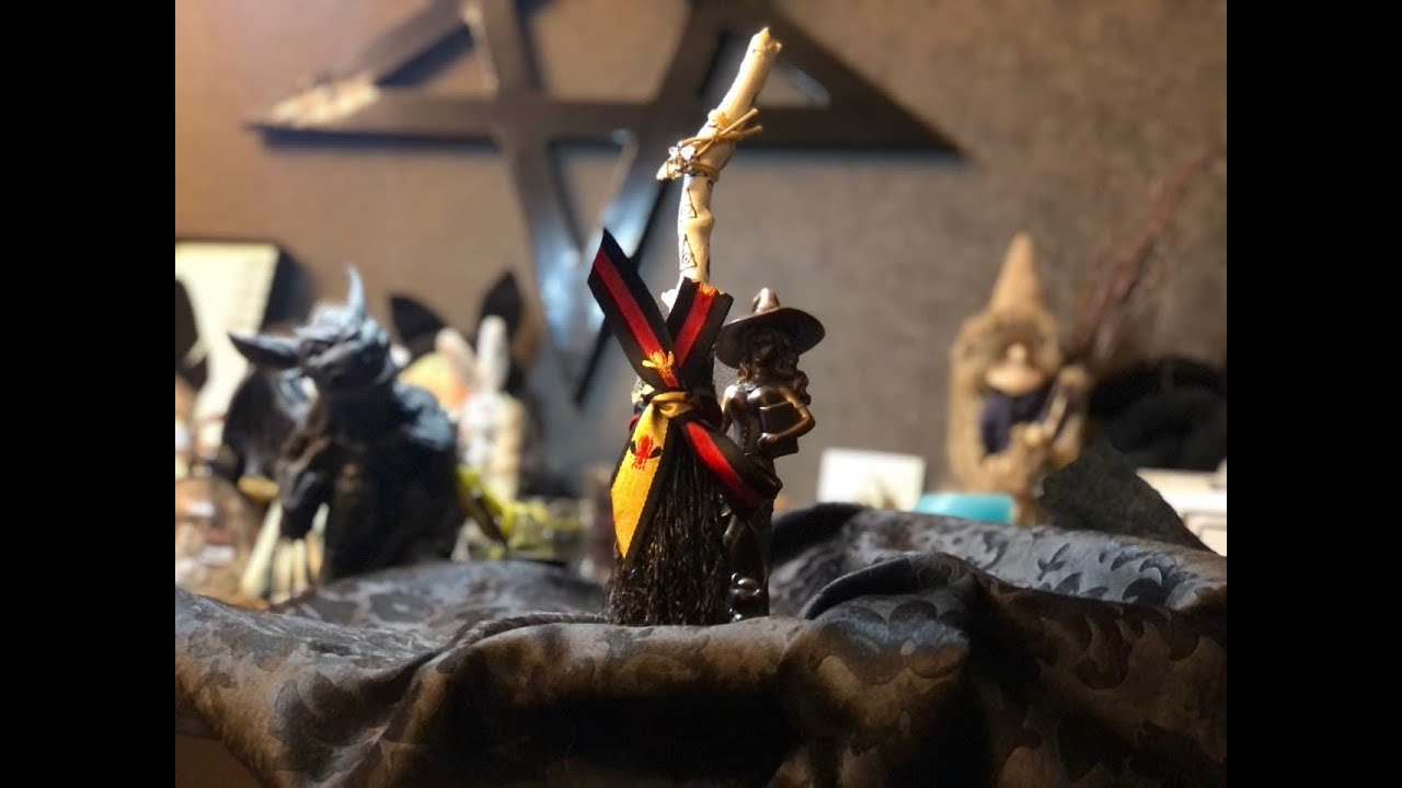 Гадание на Таро. ЧТО ОН ГОВОРИТ ДРУГИМ О ТЕБЕ? 