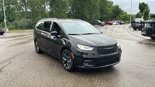 2025 Chrysler Pacifica Limited Lapeer, Oxford, Davison, Imlay City, Lake Orion MI Chrysler Dealership Lapeer Mi