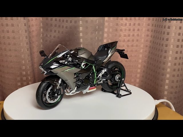 タミヤ製 1/12 バイク完成!】限定モデル Ninja H2 CARBON製作記 - YouTube