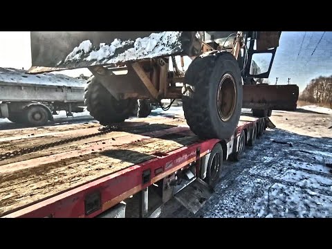 Опасная Выгрузка Грейдера... Разнорабочий В Деле😂