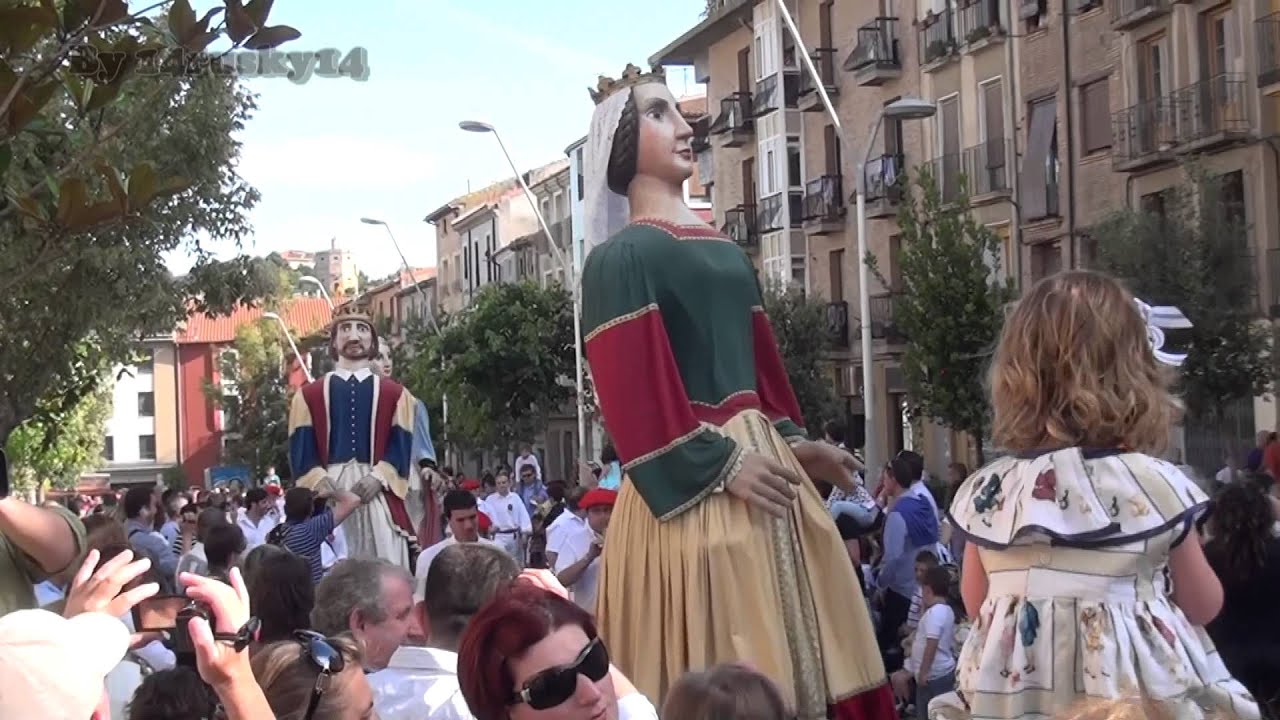 XXV Aniversario Comparsa Gigantes Municipal de Tudela - 2011 clip 1/2