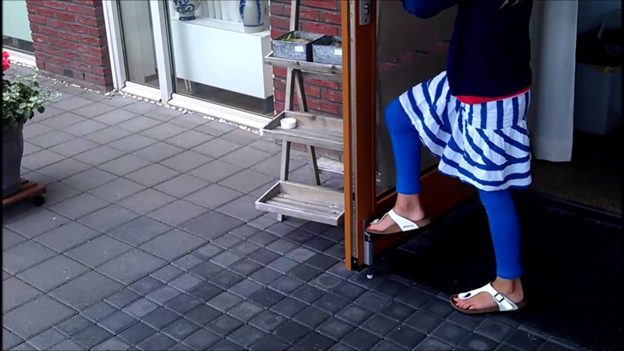 DICTATOR door holders, easy fixing of your doors - YouTube DICTATOR door holders, easy fixing of your doors - YouTube