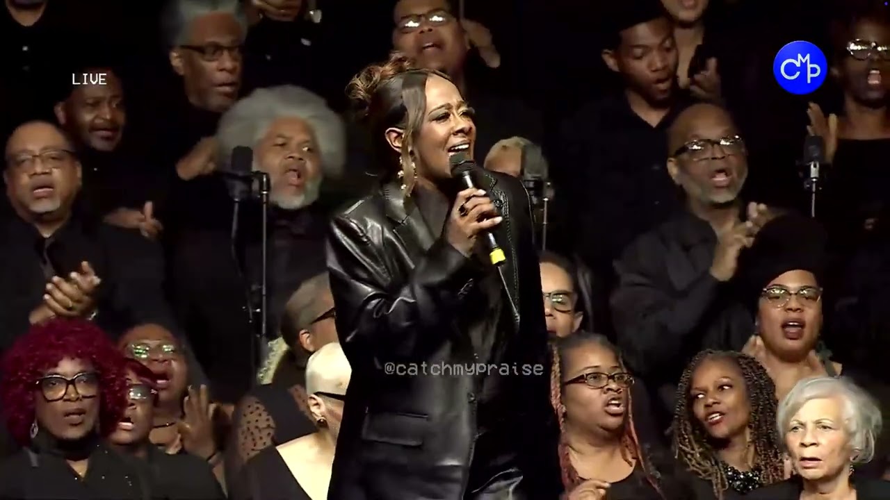Le'andria Johnson performs’We Shall Overcome’ at Rev. Jesse Jackson’s Homegoing Service 