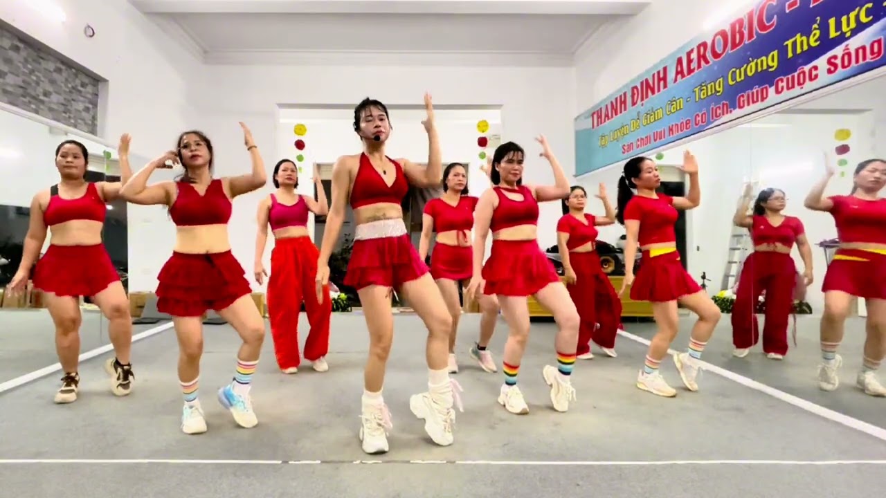 10p Giật Bụng Chậm Nhạc Siêu Phê/Em Thua Cô Ta/Thanh Định Aerobic.