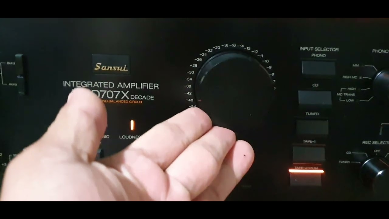 Sansui AU-D707X DECADA インテグレーテッドアンプ SANSUI AU-D707X DECADE (1984) - YouTube