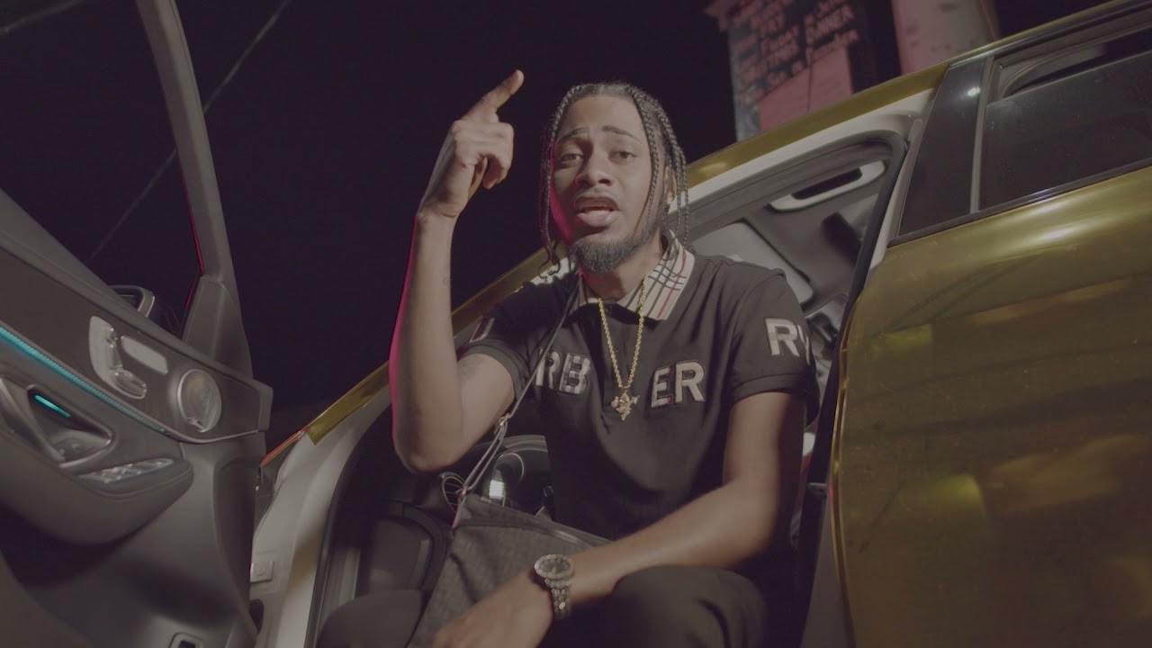 Winna Maxx - Dopeboi (Official Video) auf YouTube ansehen Winna Maxx - Dopeboi (Official Video) auf YouTube ansehen