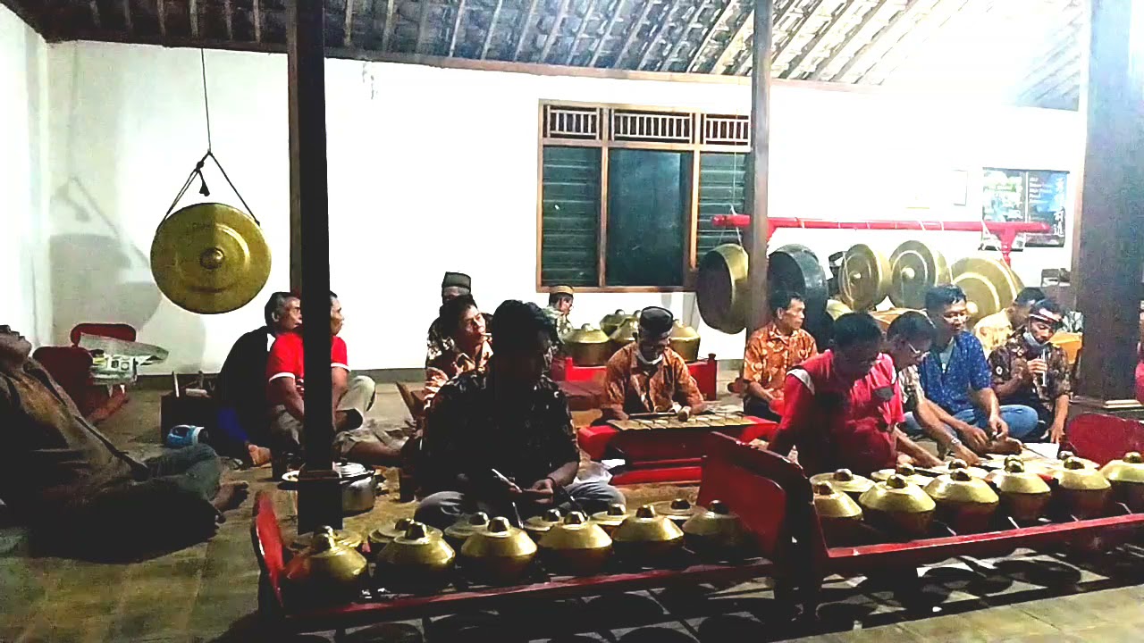Gd. Klasik || Slendang Biru