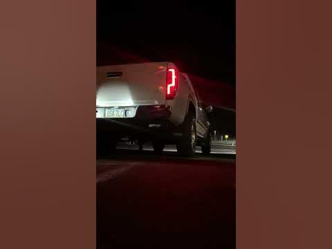 ‘08 Chevy Colorado 3.7L I5 Flowmaster Super 10 - YouTube