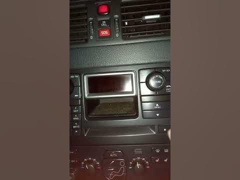 2005 volvo xc90 stereo problem - YouTube