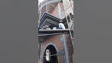 thợ  hồ  đắp  phào  chỉ