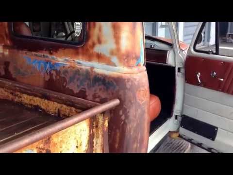 1952-custom-chevy-truck-interior-built-by-shamrock-auto-trim