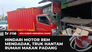 Hindari Motor Rem Mendadak, Mobil Truk Hantam RM Padang di Cileungsi | AKIS tvOne