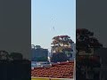 Bagdá  bandeira caindo.  Só hj  subiu 10 balões 👋👽 #1million