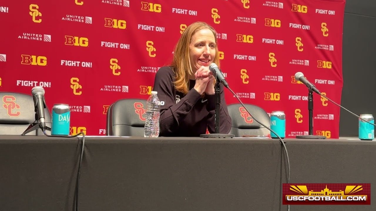 Пресс-конференция женской баскетбольной команды Университета Южной Калифорнии после поражения от ...