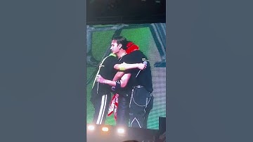 Stray Kids crying after finally seeing STAY💔