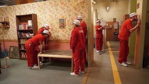 Lilith presents - PLÄSNT DSCHÖRNIE: New Moves by Ethan Hayes - Chute, 2019