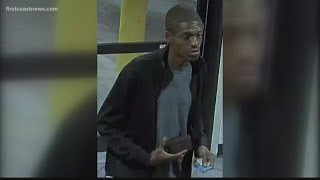 JSO looking for two reported robbery suspects