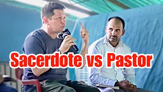 Pastor Pentecostal CORRIGE 😯 a Padre Luis Toro 😱 EN VIVO ( gran debate )