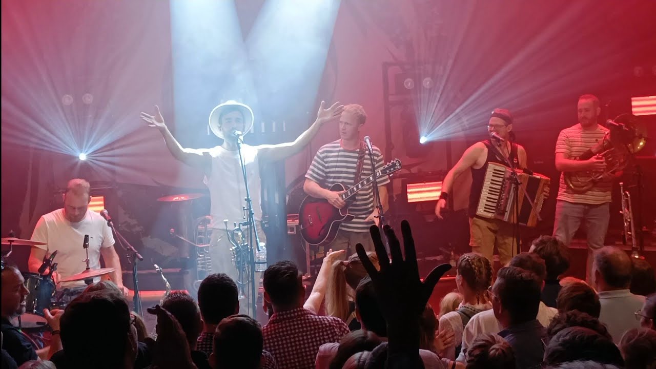 Fäaschtbänkler - '27 Genres' - Kulturzentrum Schlachthof - Bremen - 28. September 2024, Deutschland