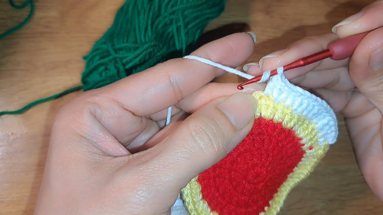 Very pretty crochet craft 🧶 This crochet pattern is going to viral ❤️ 