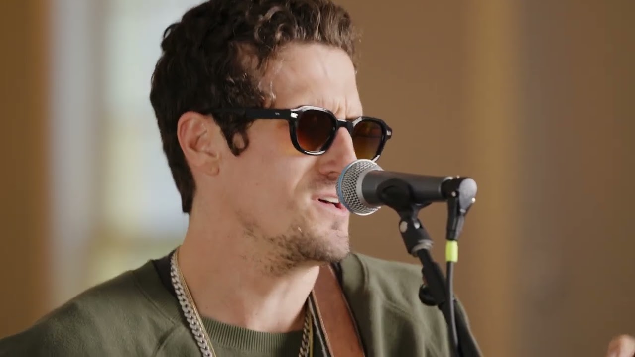 Back Porch Session: David Shaw – Garden & Gun