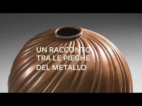 Video Nino Ferrari. La forma moderna del metallo