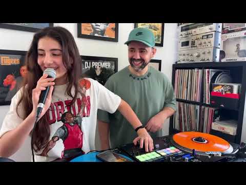 Who Won This Scratch Battle? 😂 #djmichelle #djshock #battle #scratch