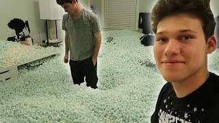 PRANKING ROOMATES ROOM WITH 10,000 PACKING PEANUTS!