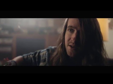 Mayday Parade - Letting Go (Official Music Video)