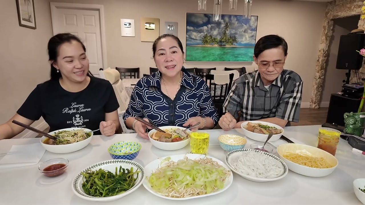 Vlog 3020 ll MẸ NẤU NỒI BÚN RIÊU - CANH BÚN VỚI CUA ĐỒNG CHÍNH HIỆU VIỆT NAM 🇻🇳