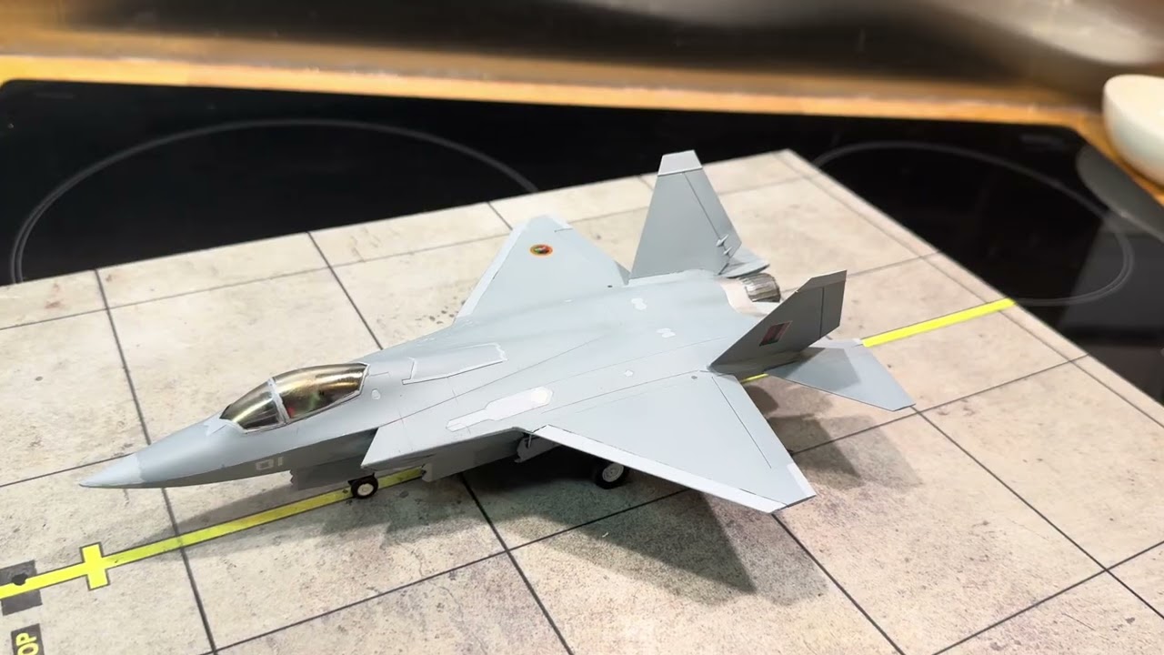 Лучшее, что может получить противник? Модель самолета FC-31A Grey Falcon от Trumpeter в масштабе ...