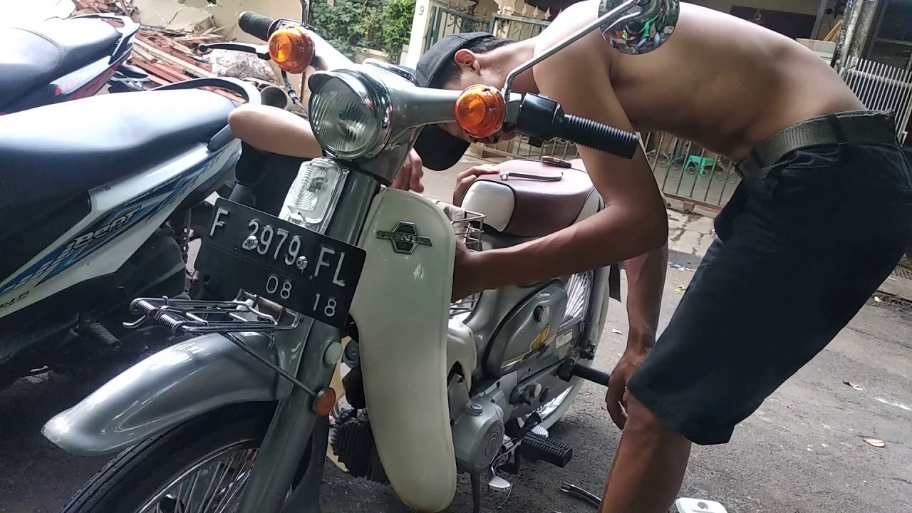 Di jual  motor  jadul honda  c70  YouTube