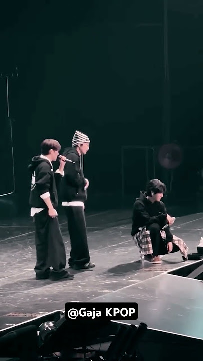 EXO - CBX doesn't need music to sing || 