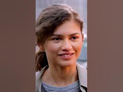 Tom Holland and Zendaya kiss scene 💋😻 | Spiderman far from home | Peter