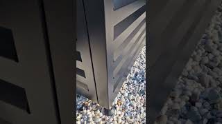 Qventi Airco Bescherming Buitenunit Stelpootjes Op Grind Pad