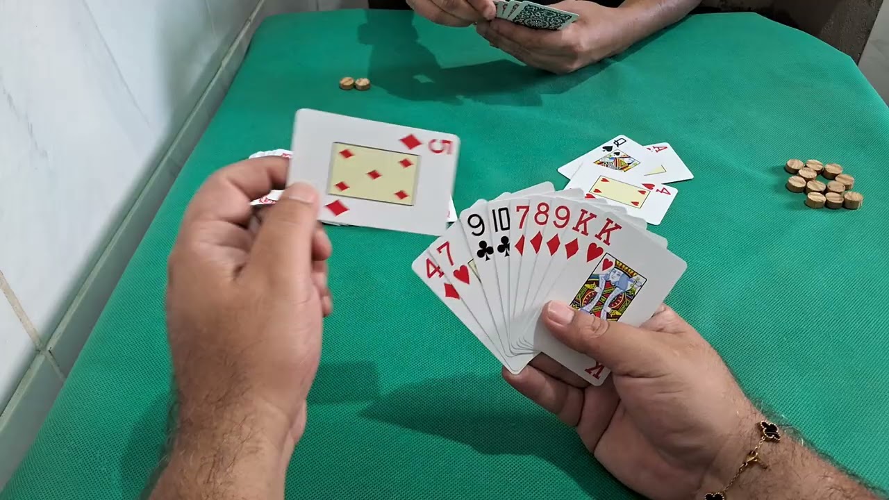 Jogando um baralho, cacheta