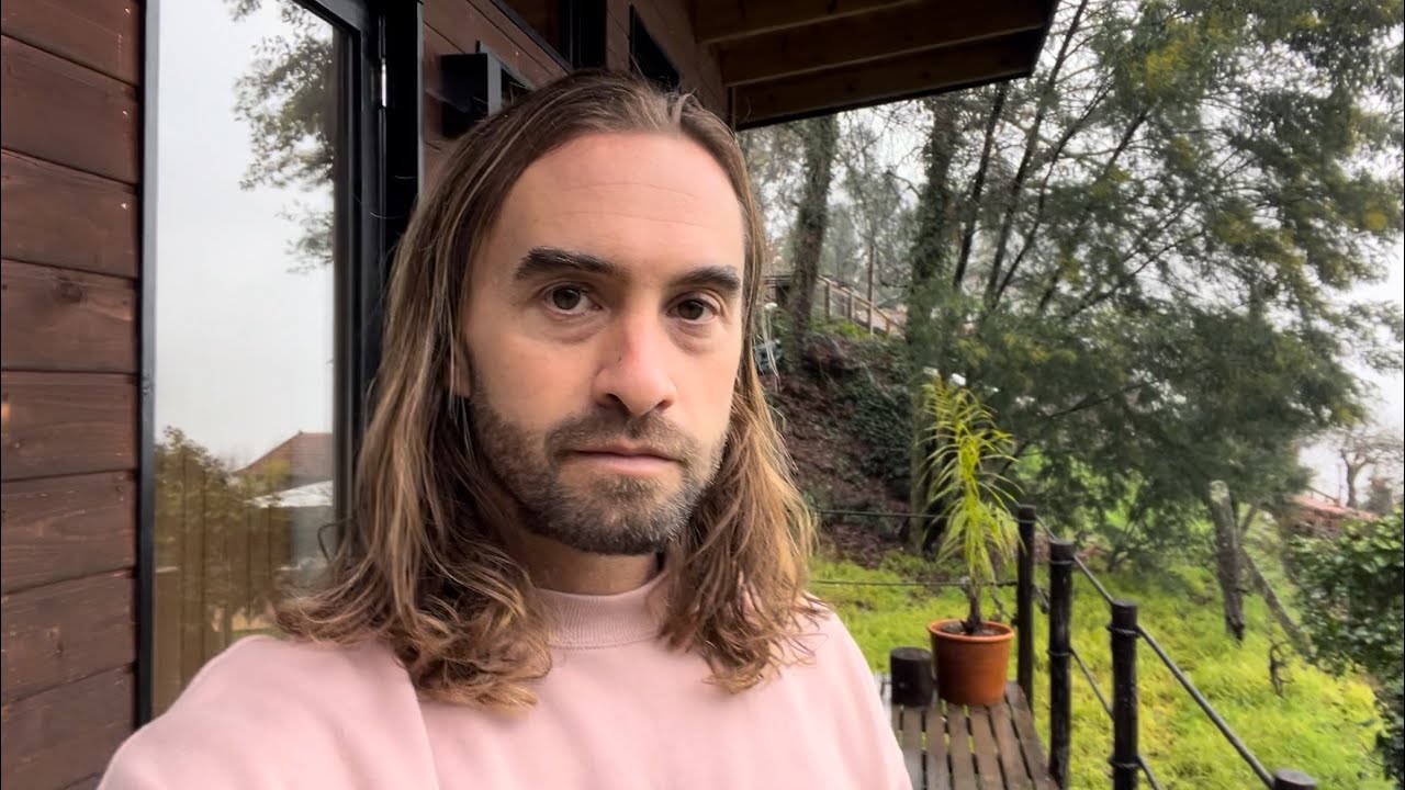 Вы все на одной волне, всё происходит прямо сейчас.