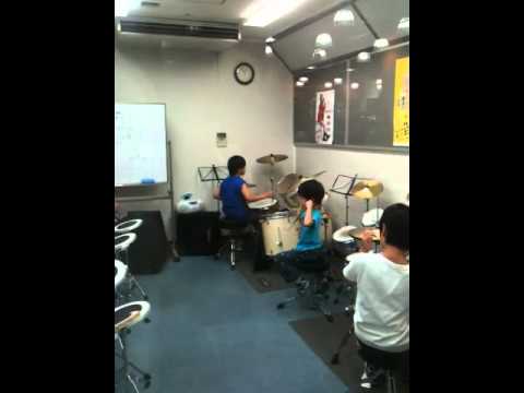 8 years old drummer ☆蛻変をドラムでやってみた