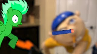 Yoshi Reacts: SML Movie: Jeffy Plays Fortnite