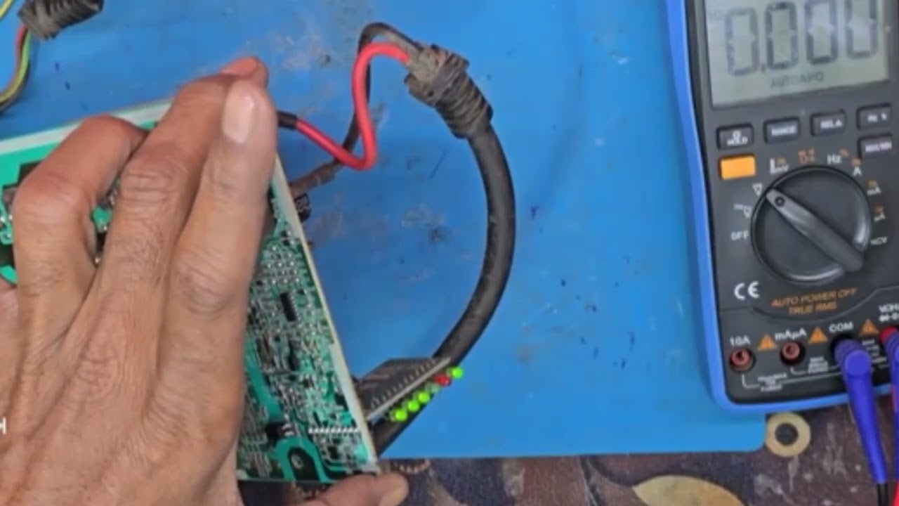 E rickshaw  Microtek charger 