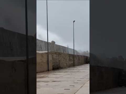 Forti raffiche di vento in Puglia. Vento a 90km/h