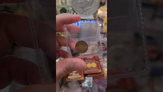Found a Blank Penny? #rarecoins
Coin Deals HERE 👉 https://solo.to/couchcollectibles
👉FREE $15 Credit: https://www.whatnot.com/invite/couchcollectibles
👉 https://www.couchcollectibles.com
PO BOX 16104
Ludlow, KY 41016
â–ºTWITTER: @couchcollect
â–ºINSTAGRAM: @couchcollectibles
â–ºFACEBOOK: @couchcollectibles
â–ºCHANNEL: https://www.youtube.com/JCouch
Welcome to Couch Collectibles formerly known as Couch Coins! I’ve collected rare coins, baseball cards, and many other rare collectible toys since I was a kid. Im sharing this collecting experience with others through educational videos on YouTube. Come along and join me on this exciting journey by subscribing right now as we look at the most valuable toy collectibles and rare coins that you could find at yard sales, flea markets and garage sales!
MUSIC USED ON CHANNEL CREATED BY: Alan Walker, Kevin MacLeod, Marcus, Maxzwell, Doc Hollywood, Breakfast at Tiffanys Instrumental, Party Drug Instrumental, Partner In Crime Instrumental.
DISCLAIMER: Some non affiliate links may have been used throughout the video creation process of this content.
#coin #money #coincollecting Found a Blank Penny? #rarecoins
