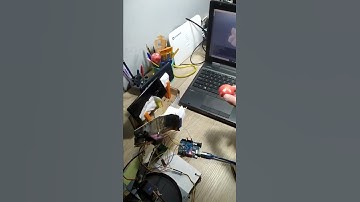 Arduino Robotic Arm- OpenCV Object detection and inversed kinematics tracking.