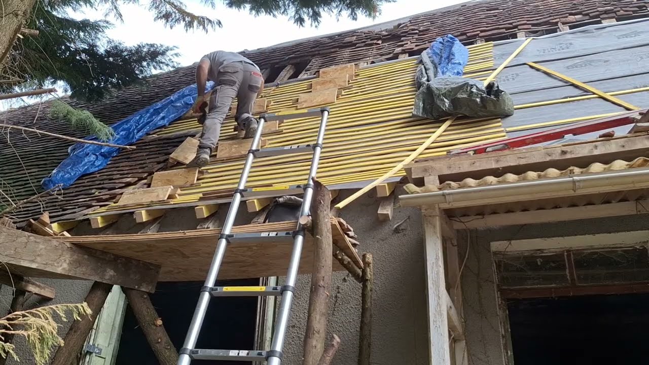 Challenges on a steeply pitched roof.. Renovation in France