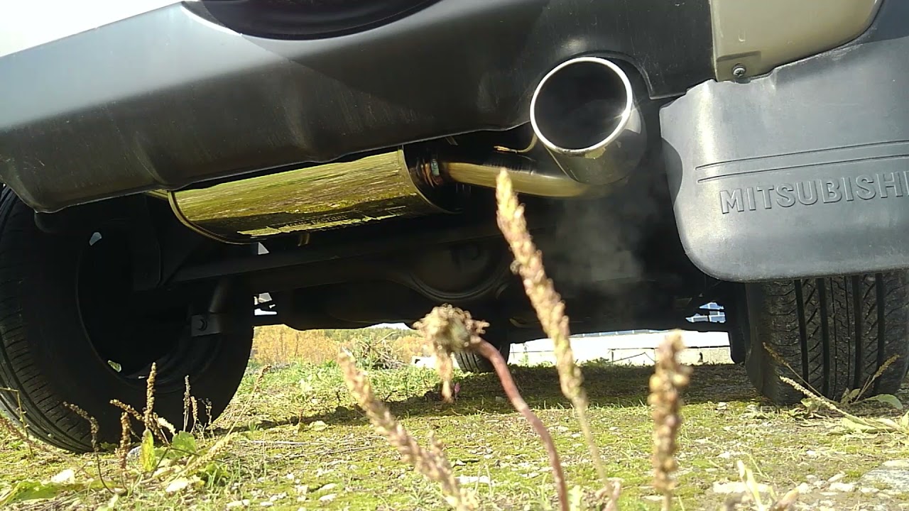 ２代目パジェロミニ・２０バルブターボ前期型にフジツボのレガリス　 アイドリング音と回転までの空ふかし音