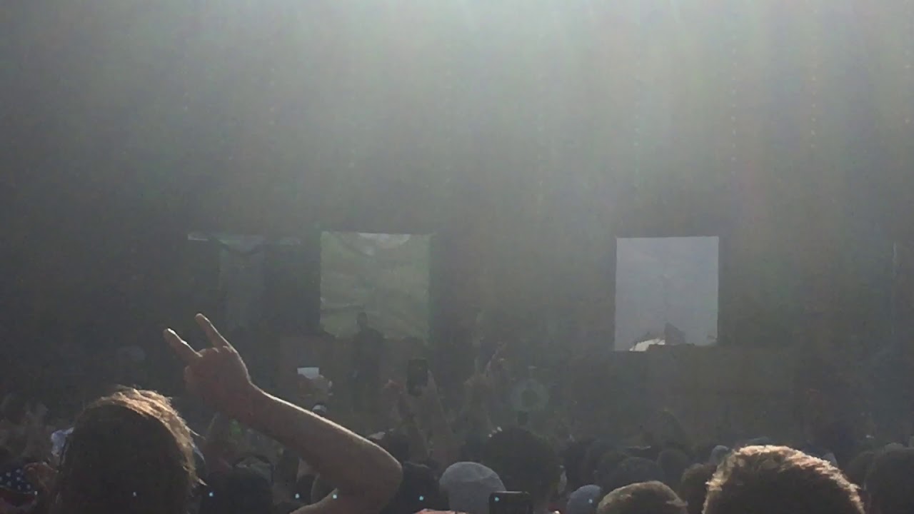Bad Listener Beartooth Beartooth Bad Listener Live 9-27-19 Louder Than Life 2019 Louisville KY ...